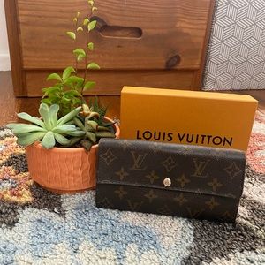 Louis Vuitton Sarah Wallet